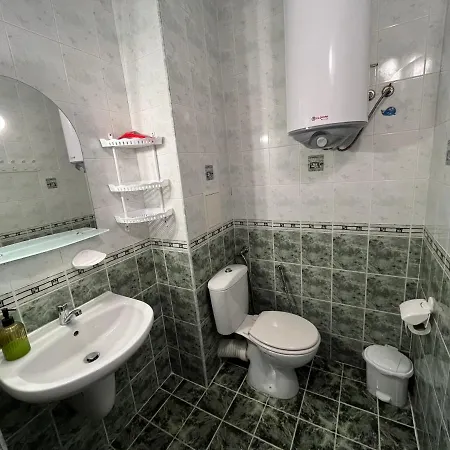 Acacia Apartment *